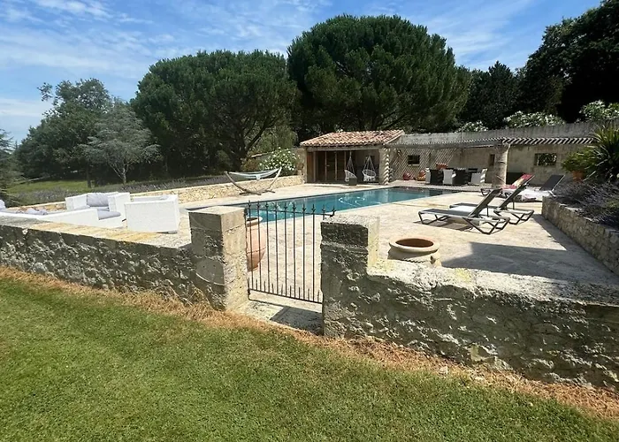 Willa Gers Pool And Panorama La Romieu